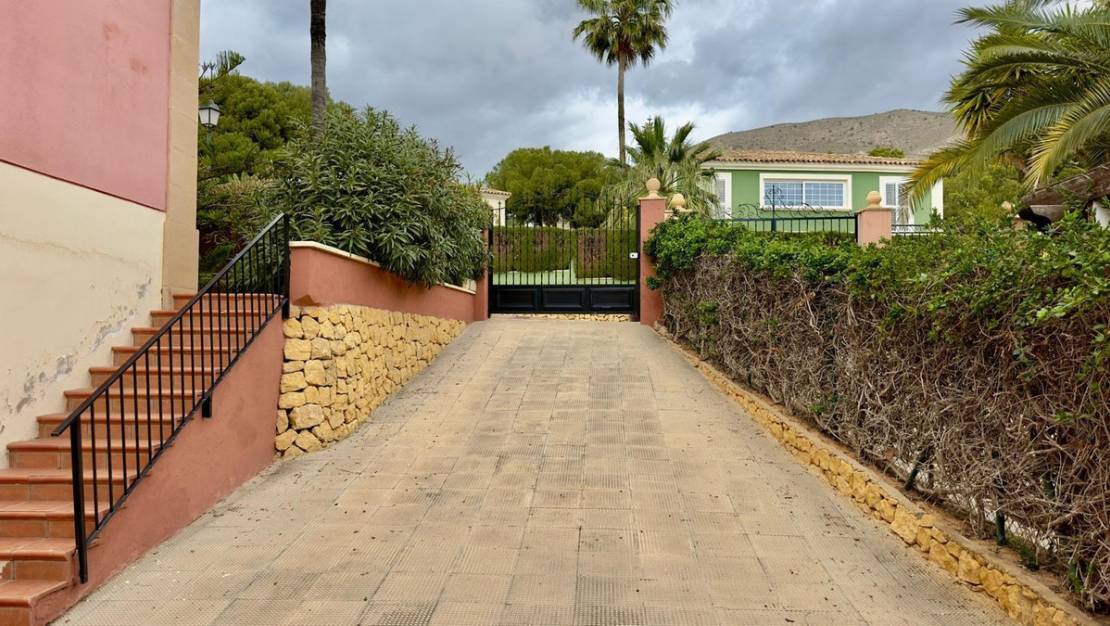 Sale - Villa - Finestrat