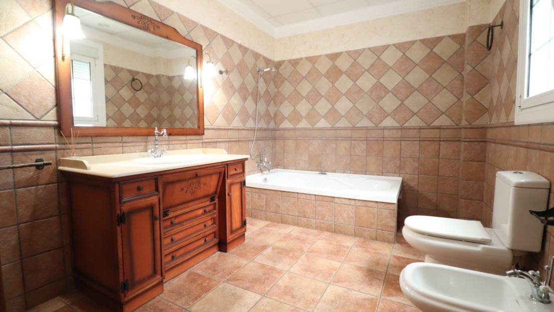 Sale - Villa - Formentera del Segura - Los Palacios