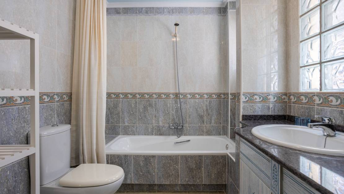 Sale - Villa - Guardamar del Segura - Guardamar del Segura Centro