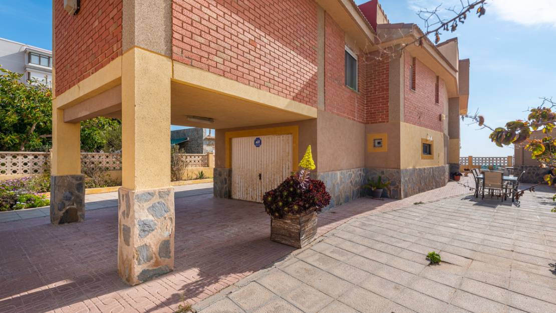 Sale - Villa - Guardamar del Segura - Guardamar del Segura Centro