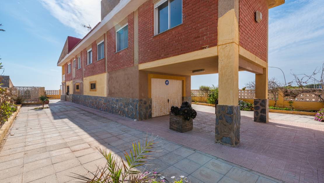 Sale - Villa - Guardamar del Segura - Guardamar del Segura Centro