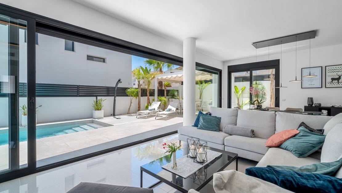 Sale - Villa - Guardamar del Segura - Guardamar del Segura Centro