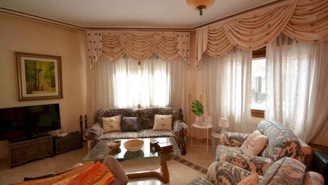 Sale - Villa - Guardamar del Segura - Guardamar del Segura Centro