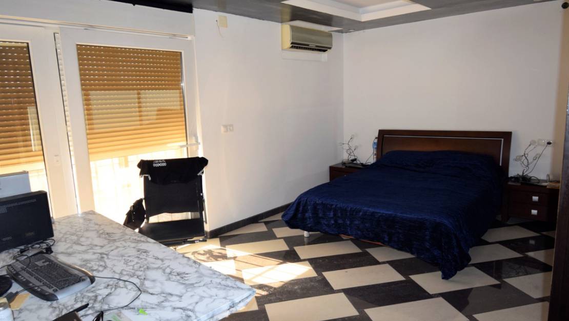 Sale - Villa - Guardamar del Segura - Guardamar del Segura Centro