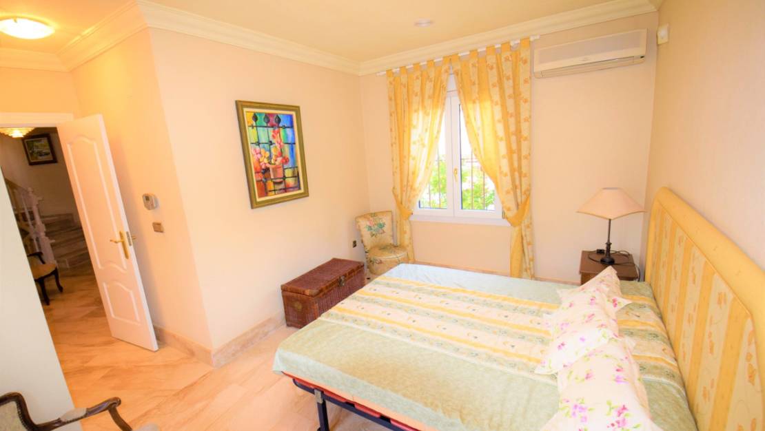 Sale - Villa - Guardamar del Segura - Guardamar del Segura Centro