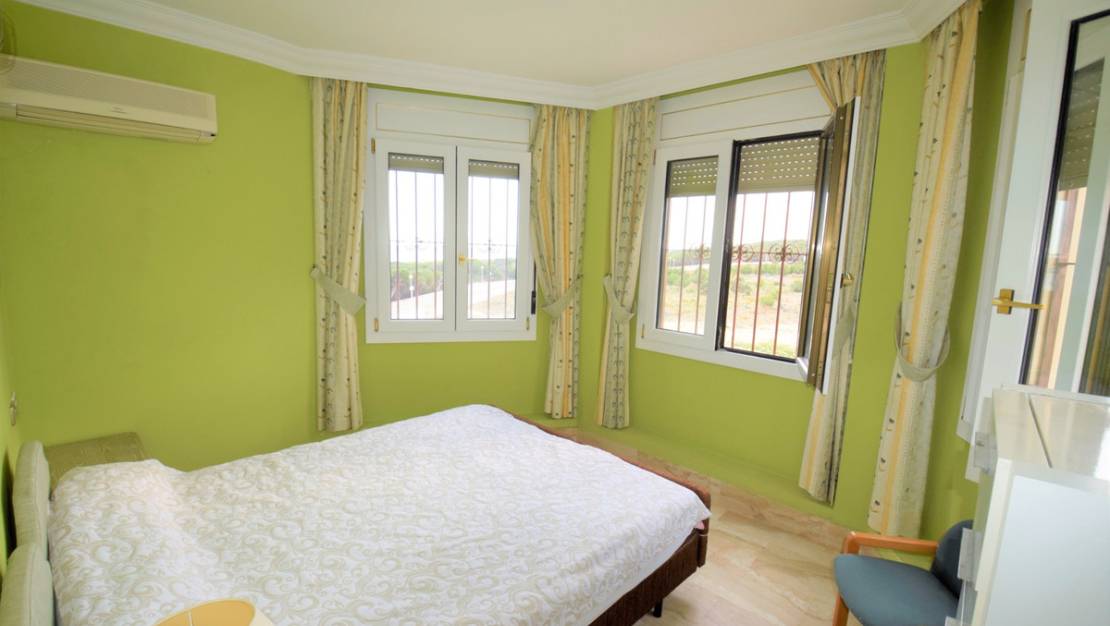 Sale - Villa - Guardamar del Segura - Guardamar del Segura Centro