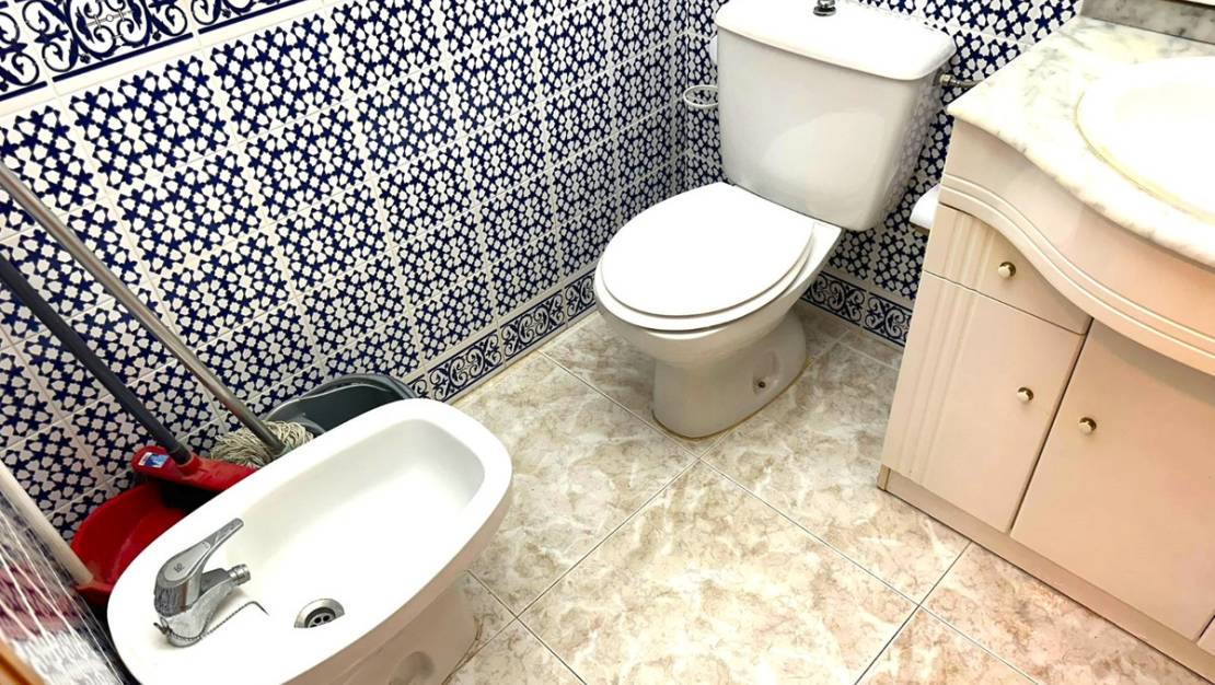 Sale - Villa - Guardamar del Segura - Guardamar del Segura Centro