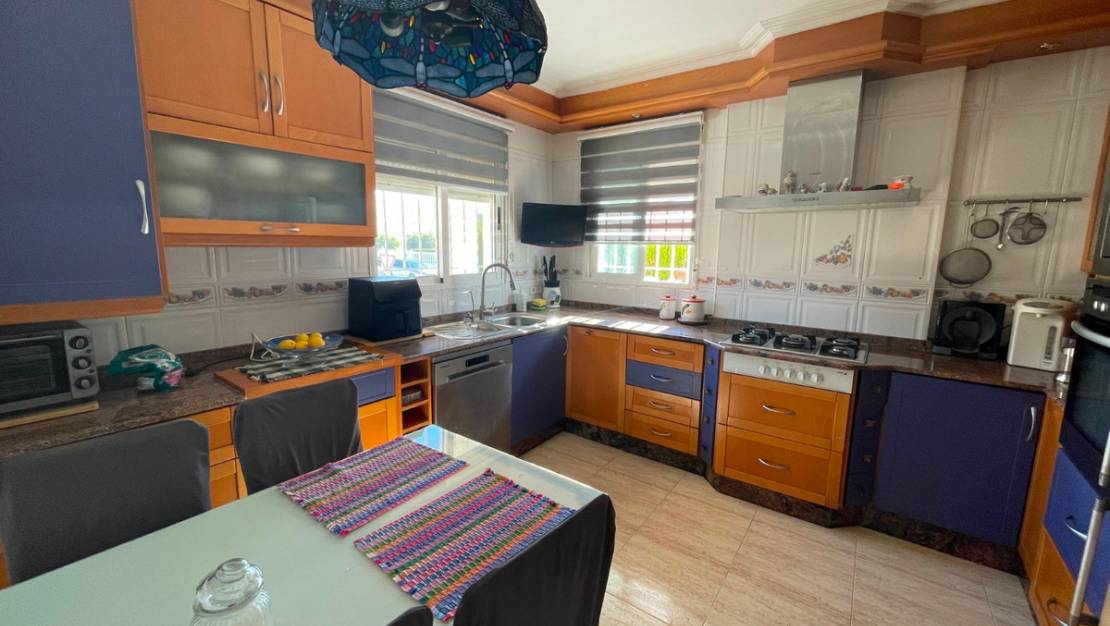 Sale - Villa - Guardamar del Segura - Guardamar del Segura Centro