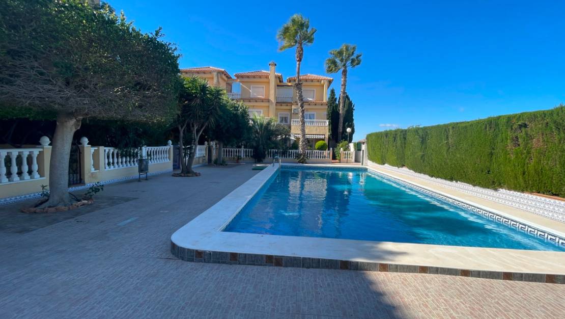 Sale - Villa - Guardamar del Segura - Guardamar del Segura Centro