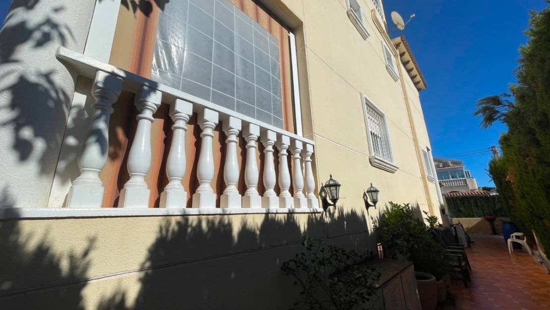 Sale - Villa - Guardamar del Segura - Guardamar del Segura Centro