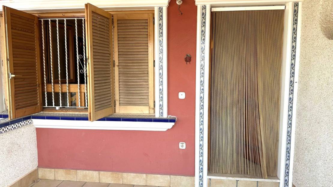 Sale - Villa - Guardamar del Segura - Guardamar del Segura Centro