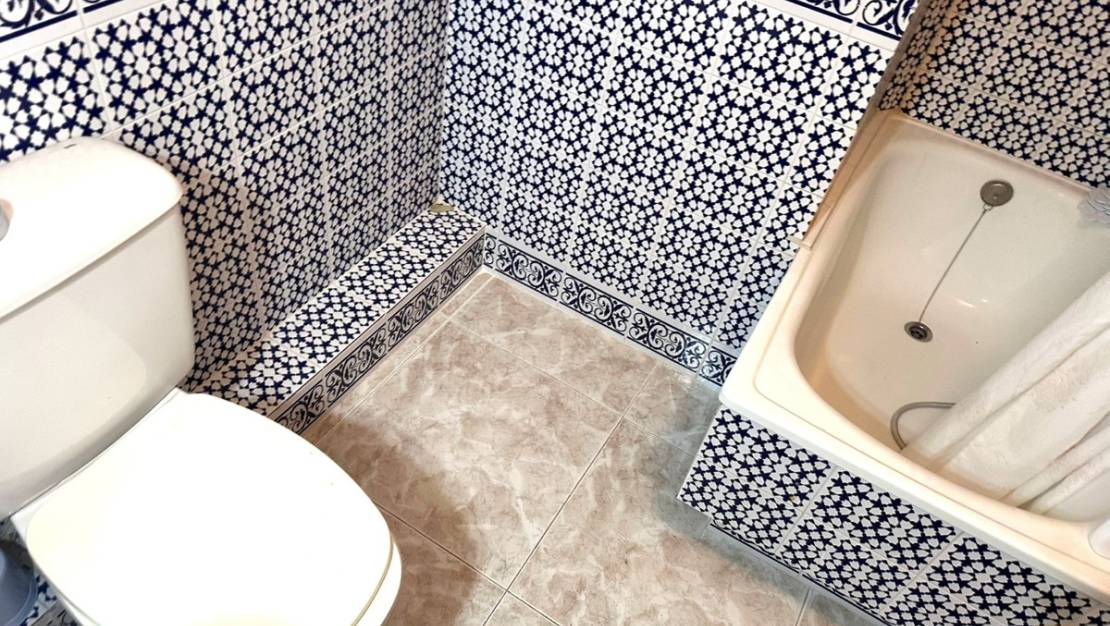 Sale - Villa - Guardamar del Segura - Guardamar del Segura Centro