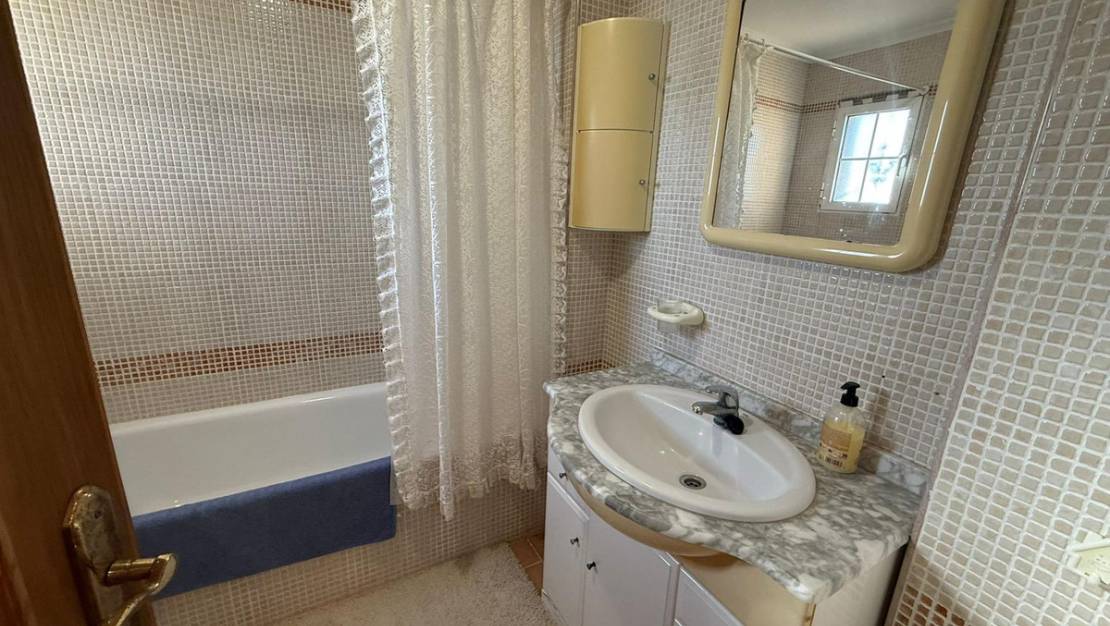 Sale - Villa - Guardamar del Segura - Guardamar del Segura Centro