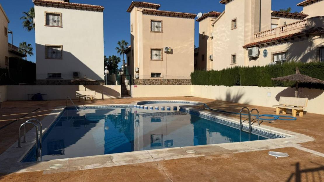 Sale - Villa - Guardamar del Segura - Guardamar del Segura Centro