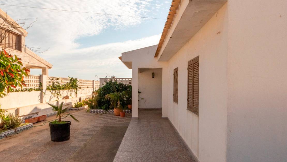 Sale - Villa - Guardamar del Segura - Guardamar del Segura Centro