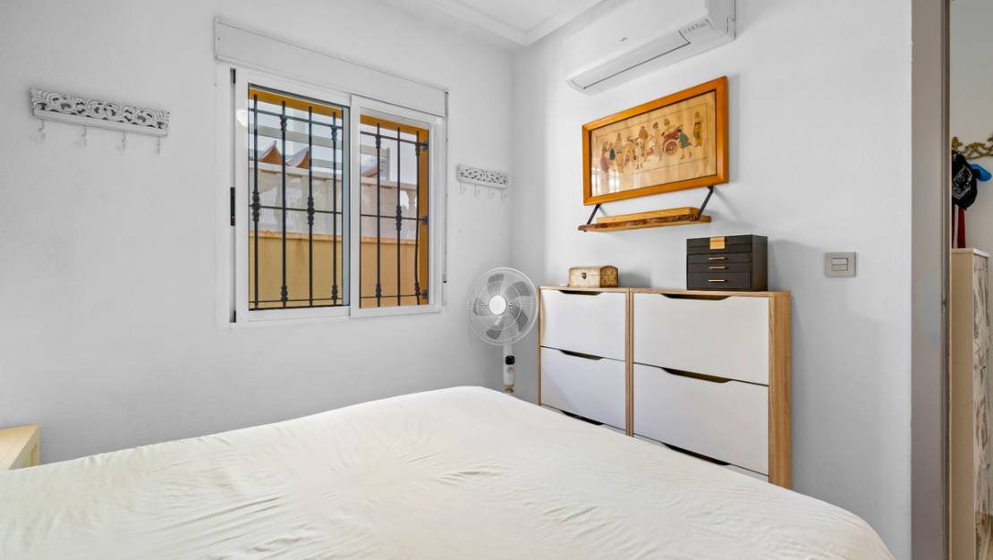 Sale - Villa - Guardamar del Segura - Guardamar del Segura Centro