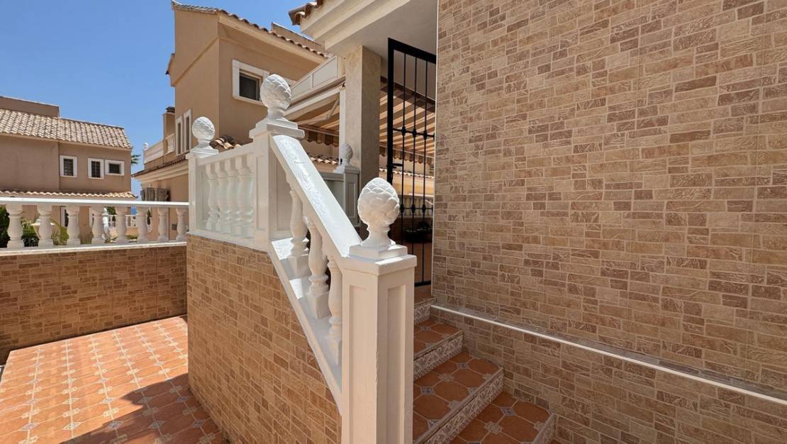Sale - Villa - Guardamar del Segura - Guardamar del Segura Centro