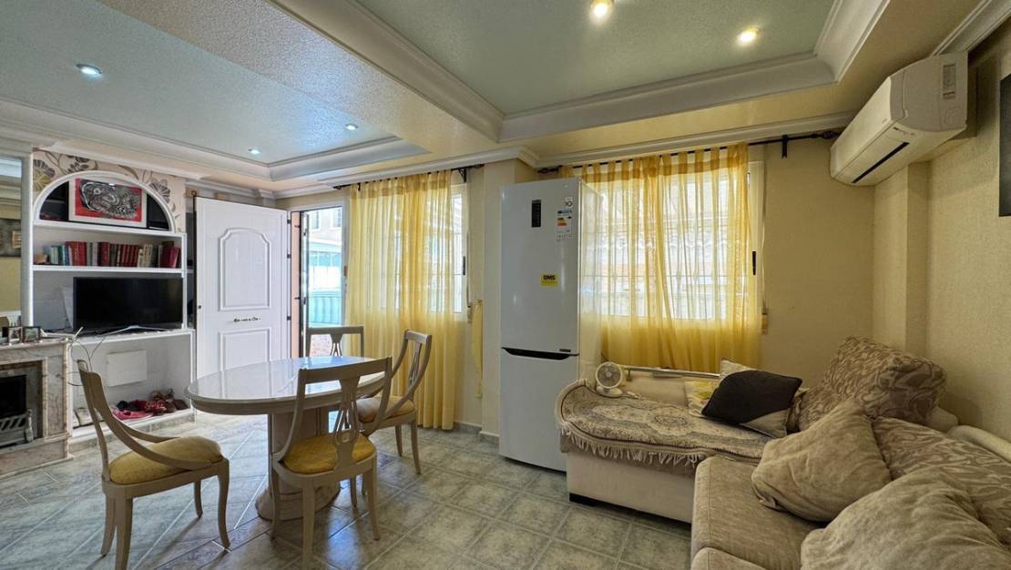 Sale - Villa - Guardamar del Segura - Guardamar del Segura Centro