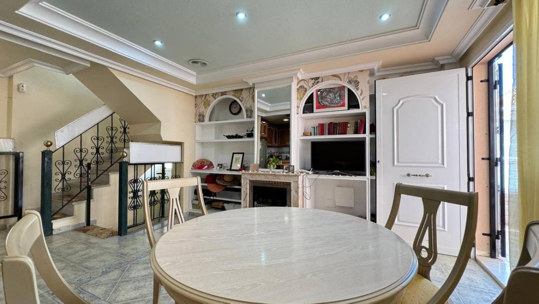 Sale - Villa - Guardamar del Segura - Guardamar del Segura Centro