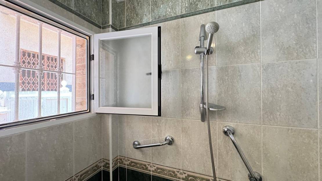 Sale - Villa - Guardamar del Segura - Guardamar del Segura Centro