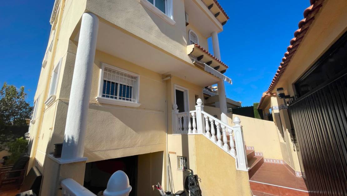Sale - Villa - Guardamar del Segura - Guardamar del Segura Centro