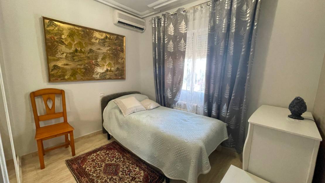 Sale - Villa - Guardamar del Segura - Guardamar del Segura Centro