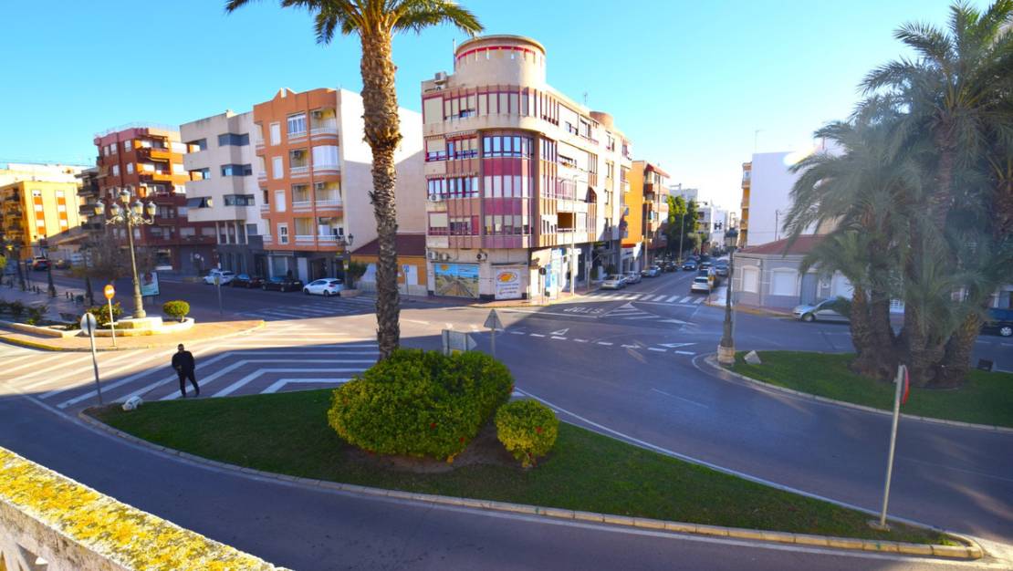 Sale - Villa - Guardamar del Segura - Guardamar del Segura Centro