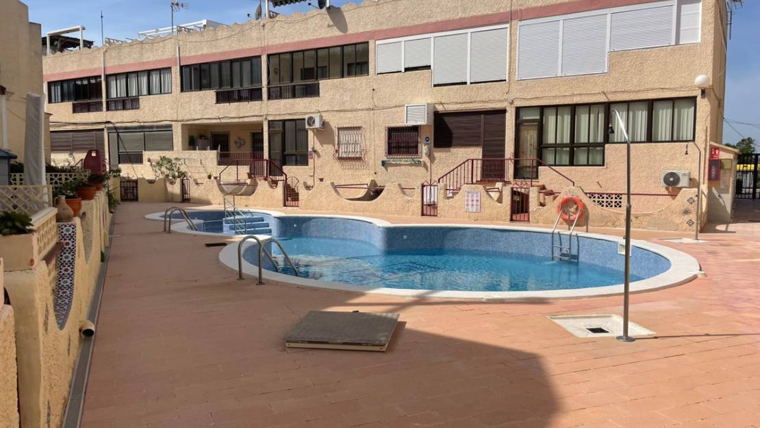 Sale - Villa - Guardamar del Segura - Guardamar del Segura Centro
