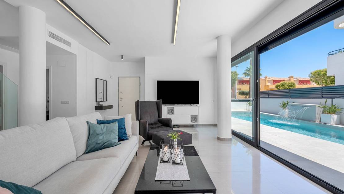 Sale - Villa - Guardamar del Segura - Guardamar del Segura Centro