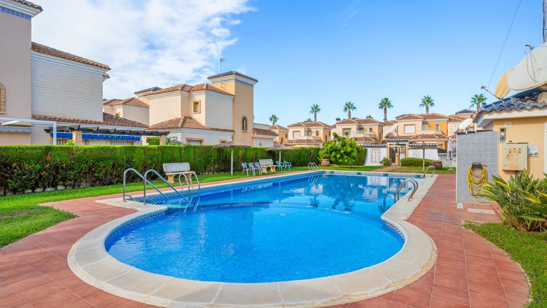 Sale - Villa - Guardamar del Segura - Guardamar del Segura Centro