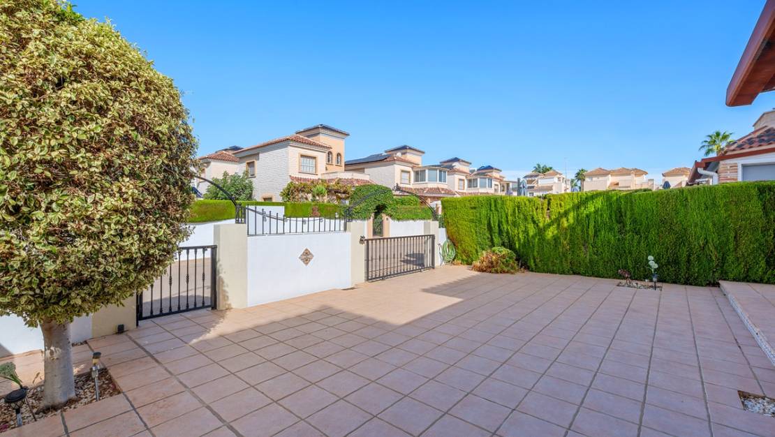 Sale - Villa - Guardamar del Segura - Guardamar del Segura Centro