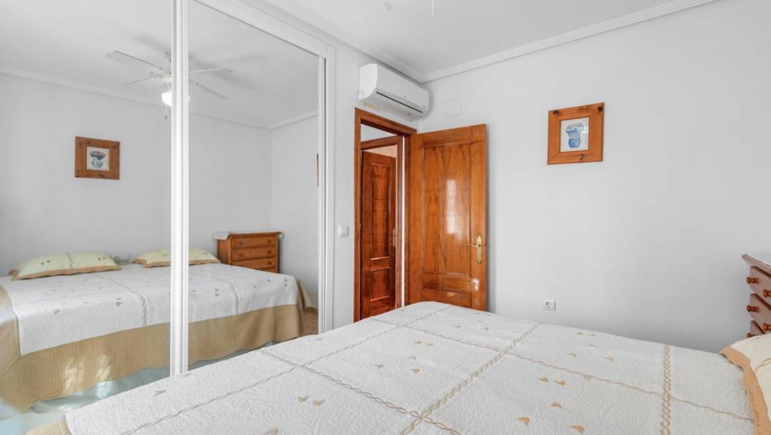 Sale - Villa - Guardamar del Segura - Guardamar del Segura Centro
