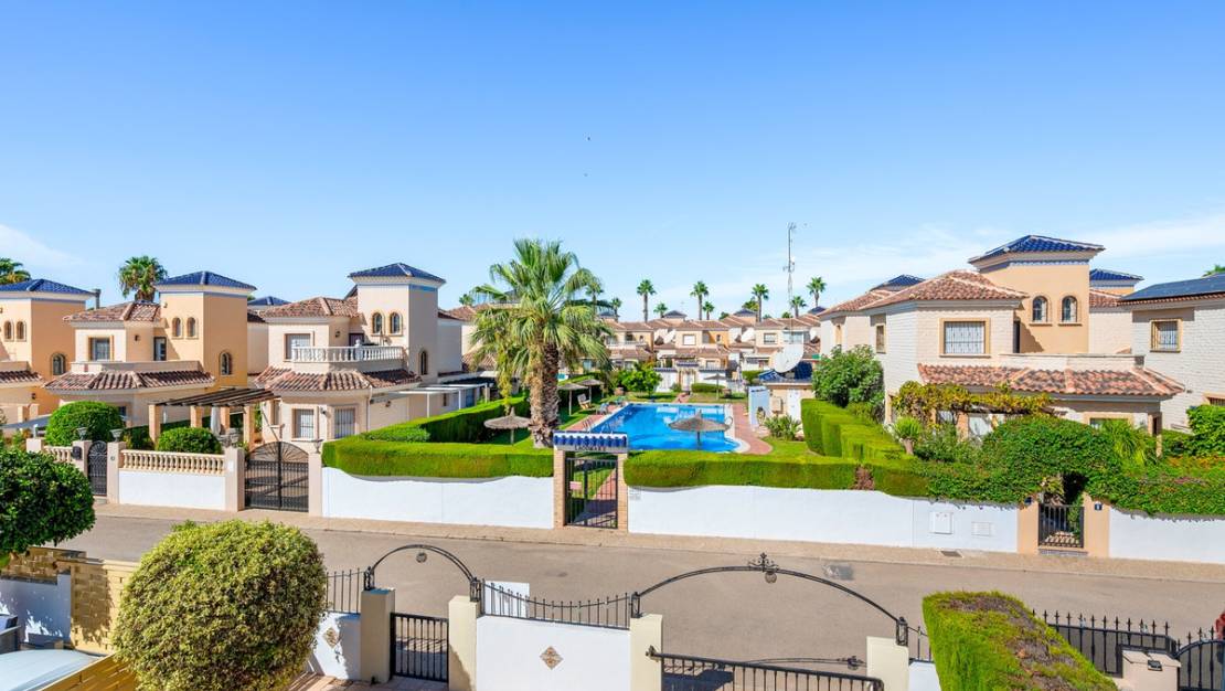Sale - Villa - Guardamar del Segura - Guardamar del Segura Centro