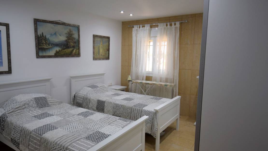 Sale - Villa - Guardamar del Segura - Guardamar del Segura Centro