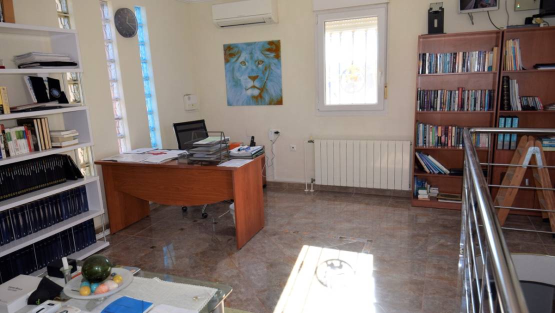 Sale - Villa - Guardamar del Segura - Guardamar del Segura Centro