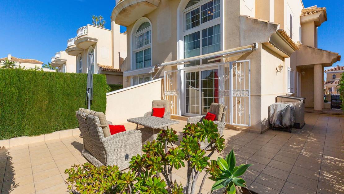 Sale - Villa - Guardamar del Segura - Urbanización El Raso