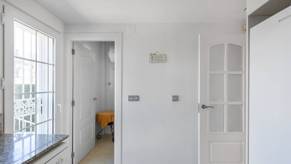 Sale - Villa - Guardamar del Segura - Urbanización El Raso