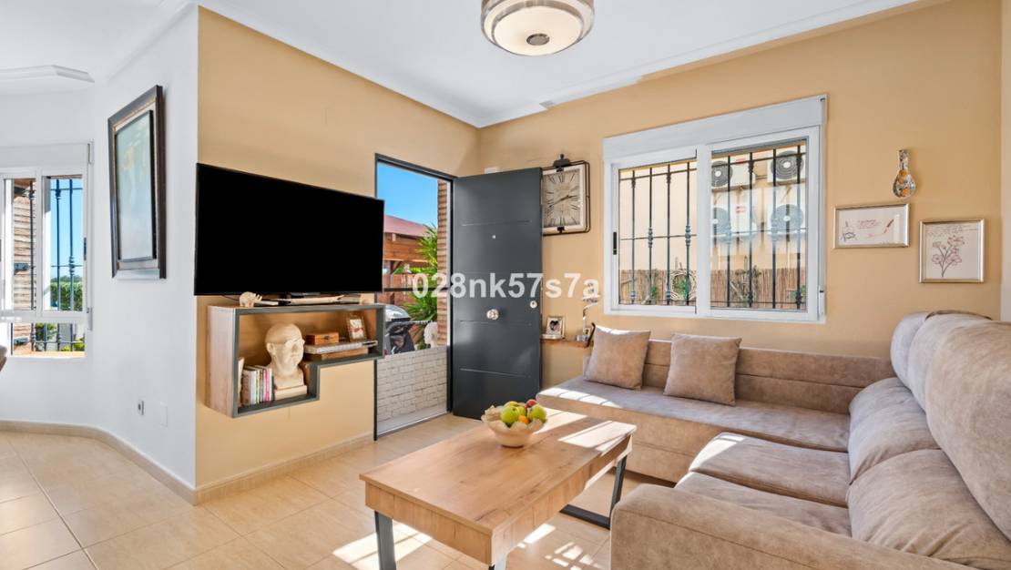 Sale - Villa - Guardamar del Segura - Urbanización El Raso