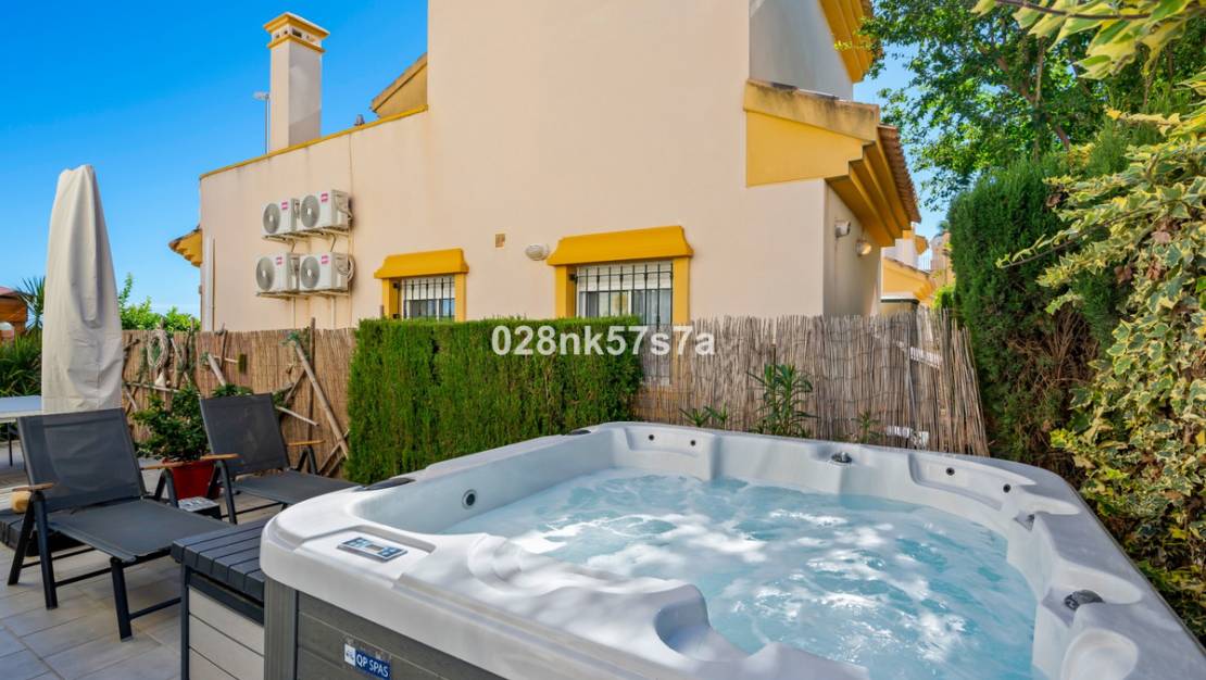 Sale - Villa - Guardamar del Segura - Urbanización El Raso