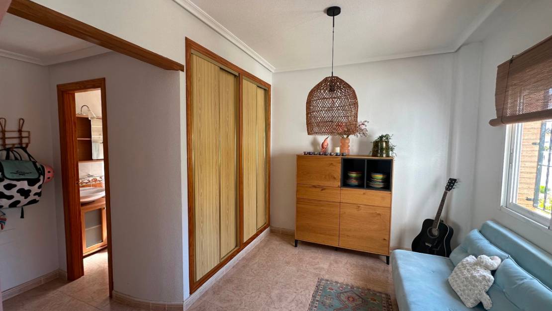 Sale - Villa - Guardamar del Segura - Urbanización El Raso