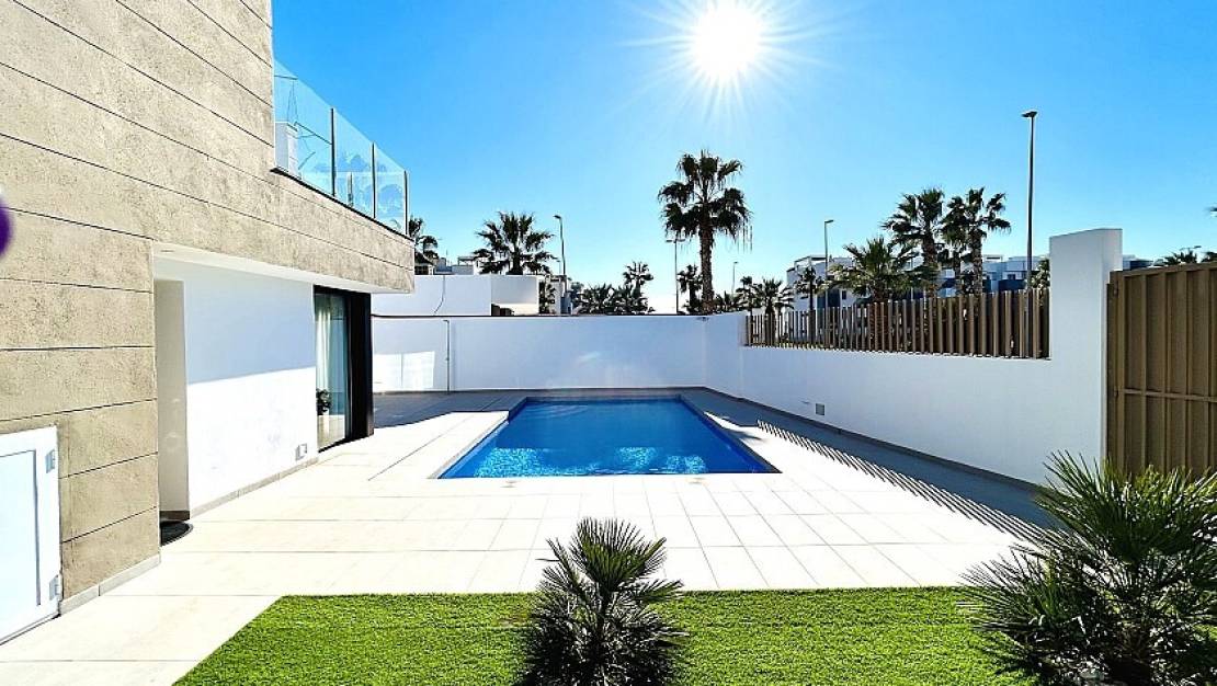 Sale - Villa - Guardamar del Segura - Urbanización El Raso