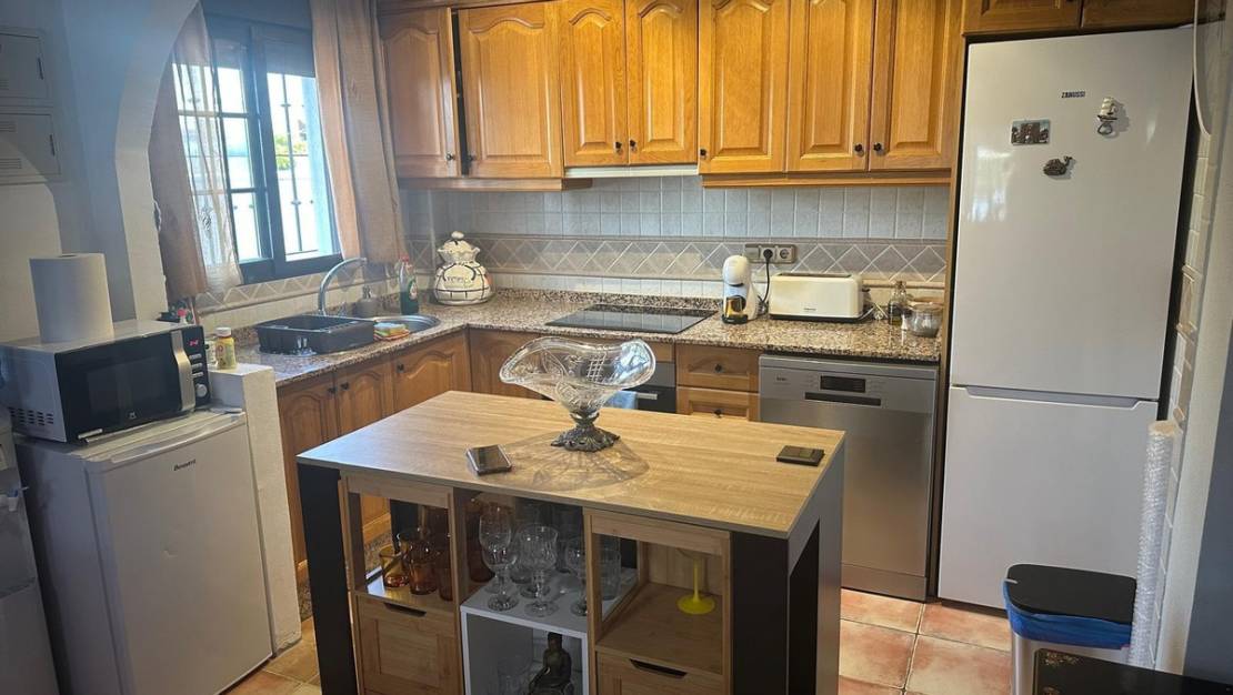 Sale - Villa - Hondón de las Nieves - Hondón de las Nieves Centro