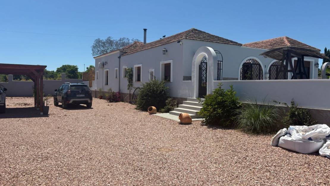 Sale - Villa - Jacarilla