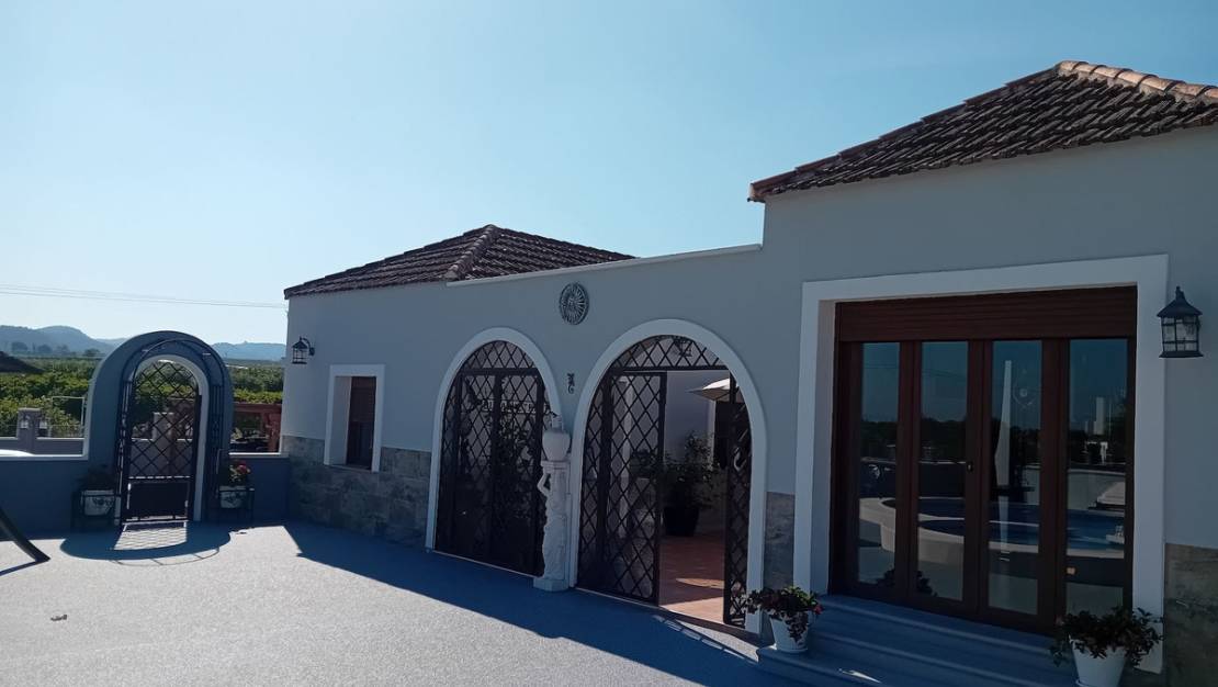 Sale - Villa - Jacarilla