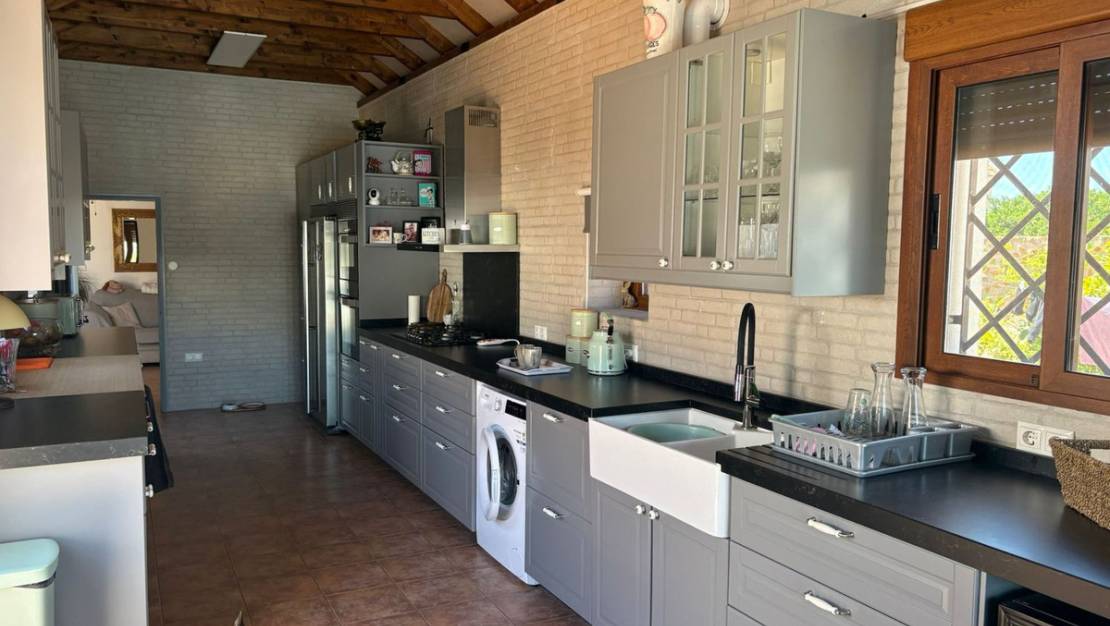 Sale - Villa - Jacarilla