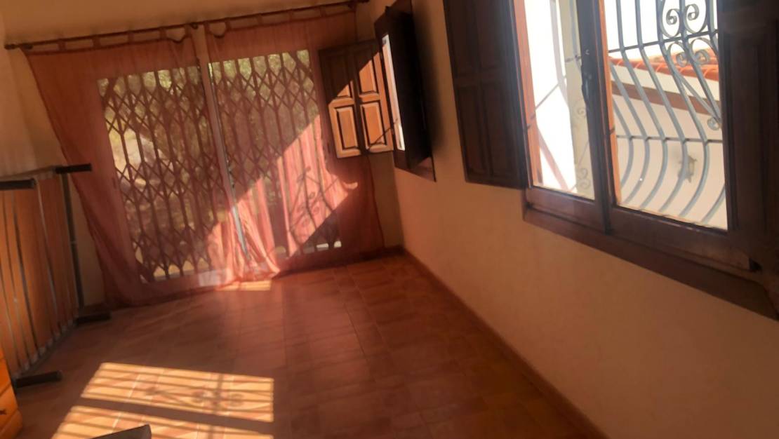 Sale - Villa - Jalón