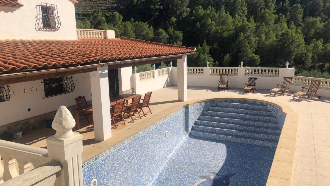 Sale - Villa - Jalón