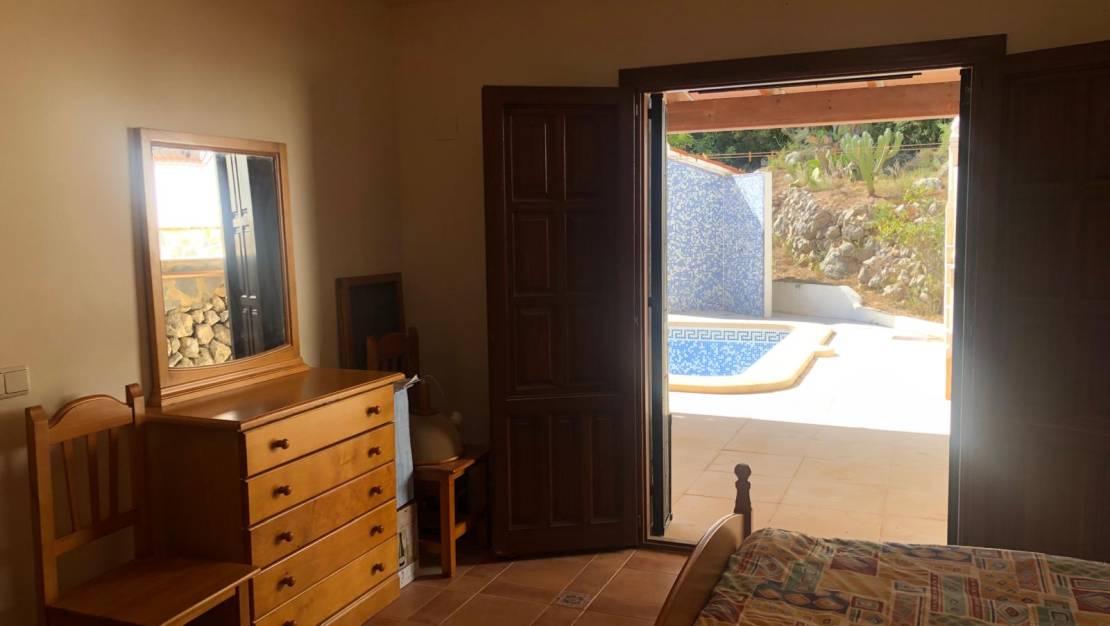 Sale - Villa - Jalón