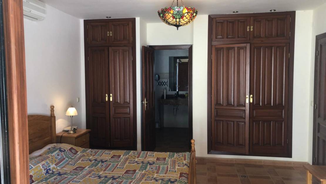 Sale - Villa - Jalón