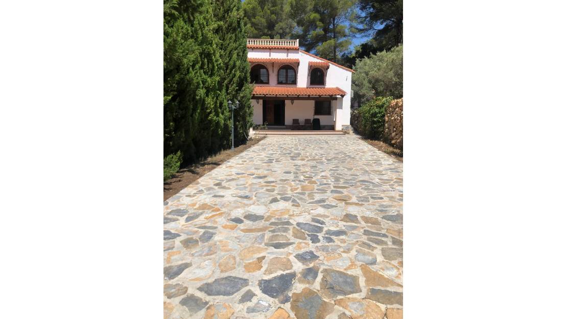 Sale - Villa - Jalón